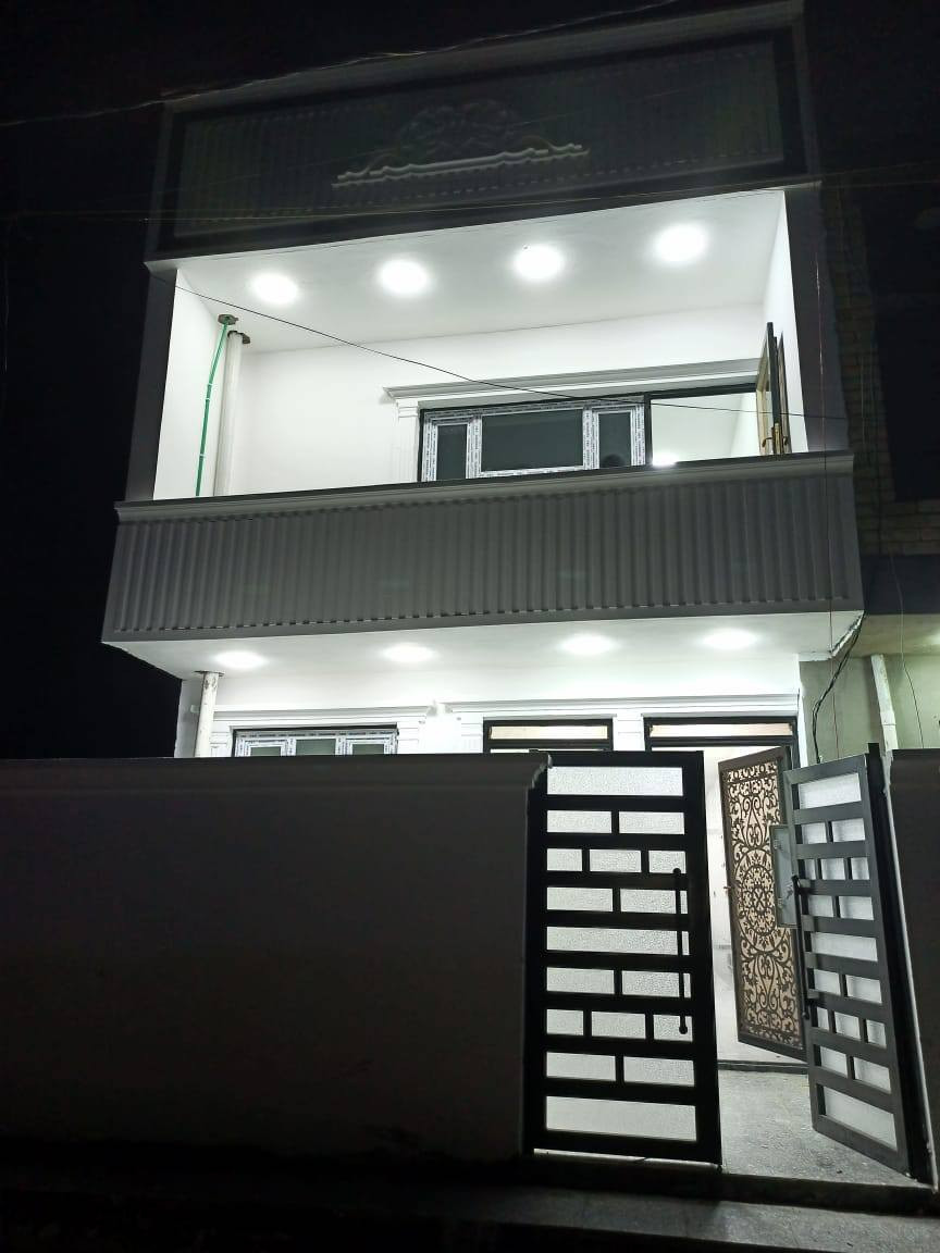 دار 100 متر في المكاسب بناء درجه اولا وهاي صور البناء السعر 100 مليون . ***********
