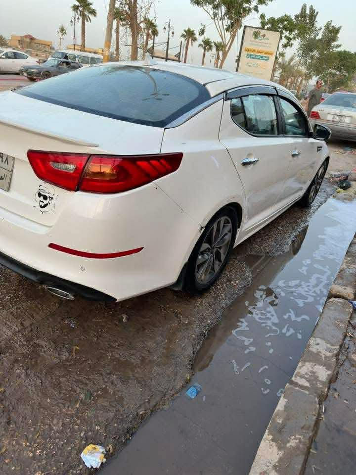 سلام عليكم
كيا اوبتما موديل2014 السياره خليجي محرك2400دوش السياره بصمه گير محرك لغود شواصي  حوض كفاله حدادية الصدر مبدله جديد وكاله تبريد ثلج قطعتين  رقم اربيل مصبوغه حزام سياره متجايه ومعمره 

السعر 105 وبيها مجال للشراي مكاني نجف 
***********
