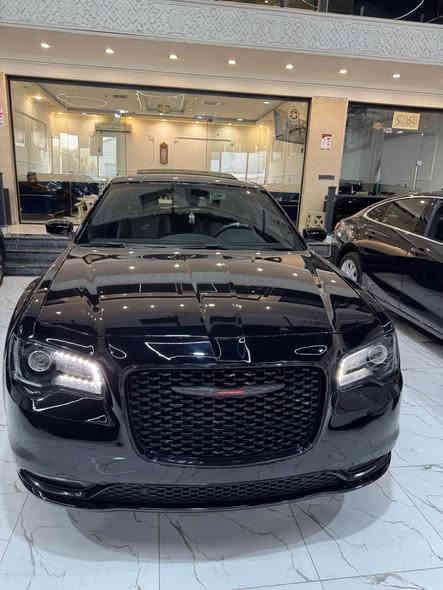 كرايسلر اوباما 300s كلين Chrysler 
فول مواصفات بانوراما 
صور امريكا بالمنشور وصورة مال رقم شاصي
بدون فور ويل
2 ويل درايف
اسود بلاك
S300 full option 
ايرباك مبدل من الوكالة فيش لفيش 
ماشية 43 ميل فقط داخل امريكا 
بورن ضربة بدون صبغ بدون تعديل كلها كبس على حالة الشركة
السعر 298$ و مجال كلش قليل
للاستفسار 
***********
***********
شركة الوتين اربيل أربيل
