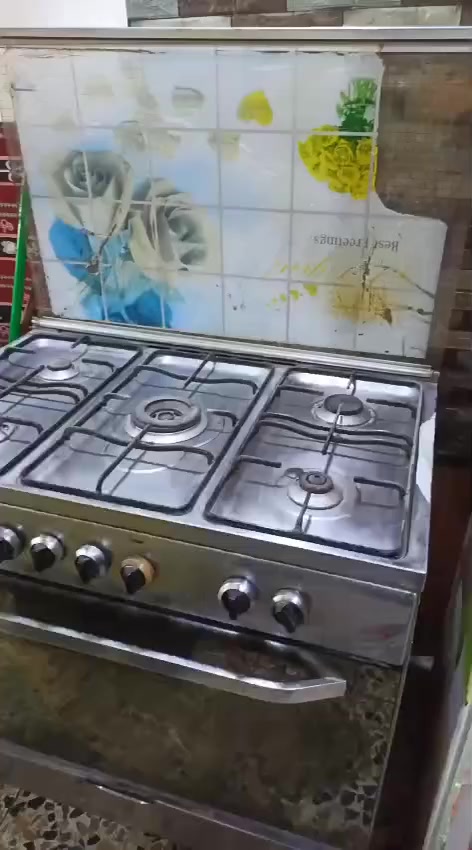 طباخ اخو جديد شغال كامل فرن وعيون ع لفحص للبيع لسعر130لمكان الجاير


**إذا كنت صاحب هذا الإعلان وتريد حذفه لأي سبب، رجاءا أرسل رسالة إلى الدعم الفني**