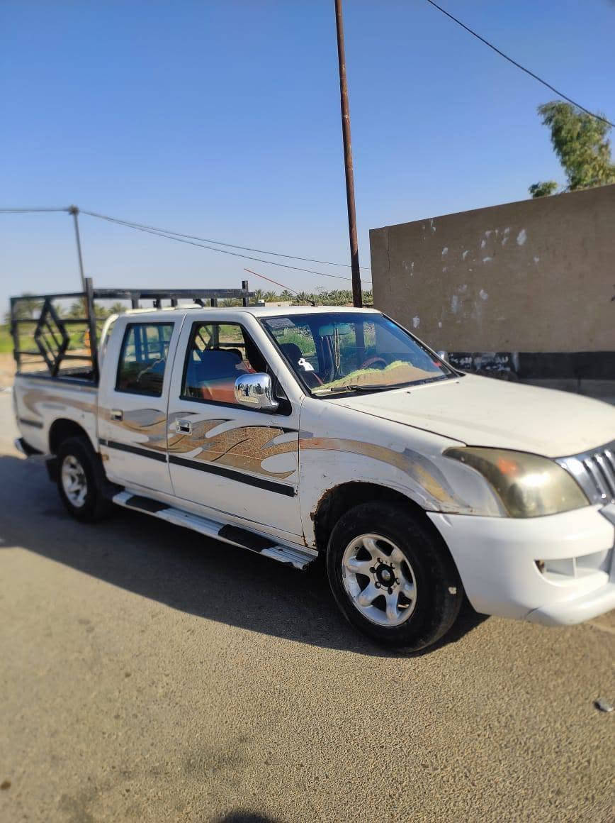 السلام عليكم
كنو 2009 للبيع سيارة حلوة كشرة بلادية 
گير واكسن مكفولات مكينه بيها خيط تبخير  توة بادي مابيها تنقيص كهربائيات كاملة مضومة زنون جديدة 
رقمها ديالى انگليزي مصفرة 
مكاني ديالى خان بني سعد 
43وبيها مجال
***********
