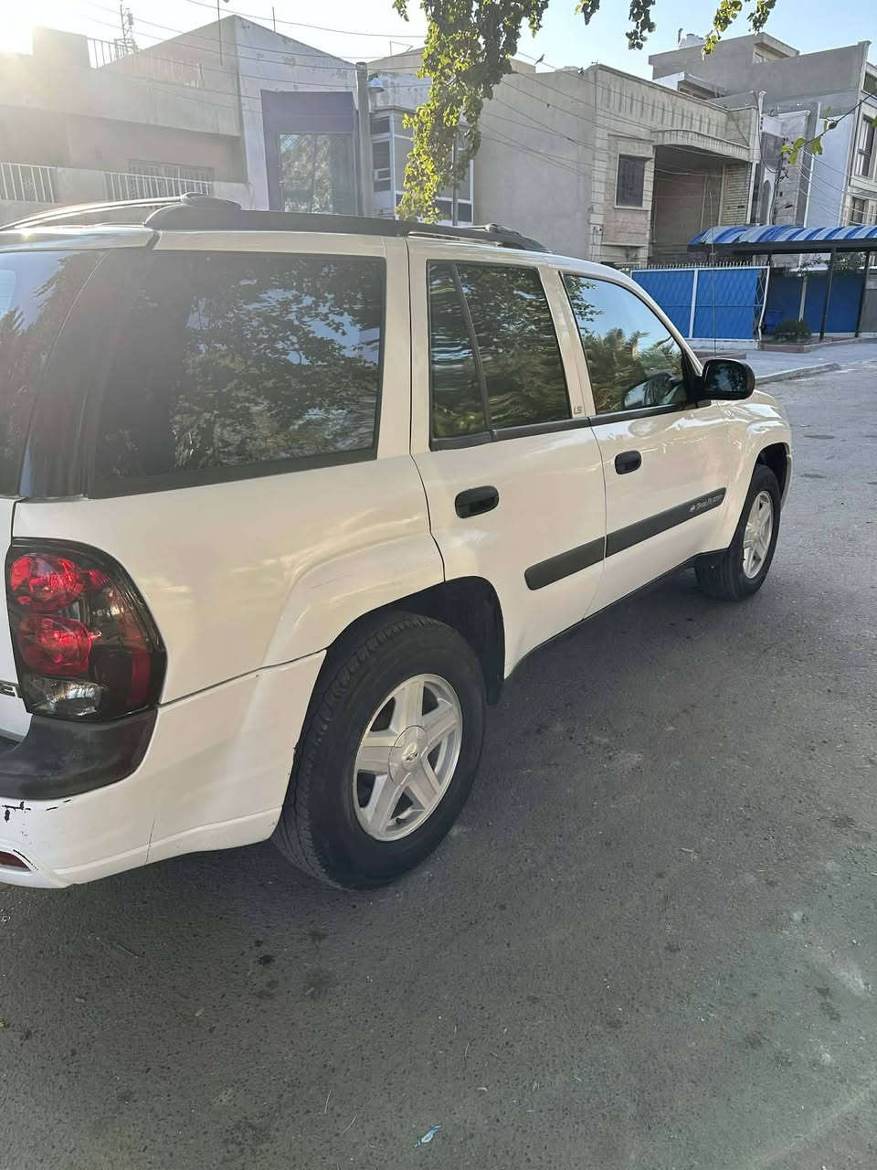 السلام عليكم
بلايزر للبيع 2003
رقم اربيل 
قطعتين صبغ
محرك وكير كفالة شركة
كهربائيات بلادية بدون جطل
ماشية 153
فور ويل شغال
سيارة جاهزة 
السعر (90ورقة)
بغداد الحرية 
***********
