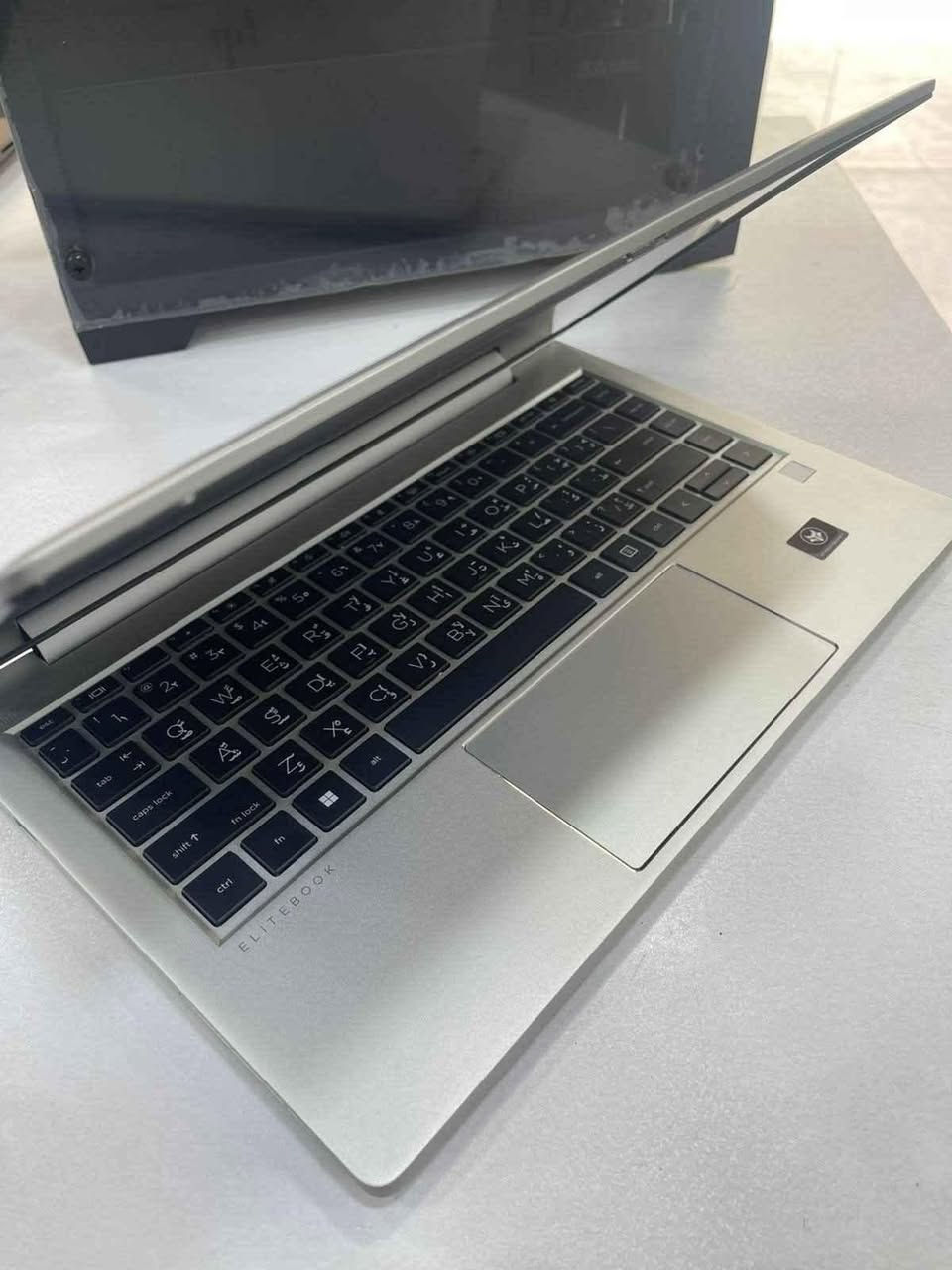 🔥 HP EliteBook 645 G9 | فئة الأعمال الاحترافية 🔥
🔹 المعالج: AMD Ryzen 7 5825U
🔹 أداء مقارب لـ Intel Core i7 الجيل 12 🔹 8 أنوية / 16 خيط معالجة
🔹 الرام: 16GB DDR4
🔹 التخزين: 256GB SSD NVMe
🔹 كرت الشاشة: AMD Radeon Vega 8 🔹 الشاشة: 14 بوصة FHD (1920×1080)
✅ أداء قوي وسلس لجميع الأعمال والدراسة والتصفح وتعدد المهام. ✅ هيكل متين وجودة تصنيع عالية. ✅ سرعة ممتازة بفضل SSD NVMe. ✅ جاهز للاستخدام مع Windows 11.
💰 السعر: 500 ألف دينار 🚚 شامل التوصيل والملحقات
📩 للحجز والاستفسار على الخاص. 💻🔥 القرنة, البصرة


**إذا كنت صاحب هذا الإعلان وتريد حذفه لأي سبب، رجاءا أرسل رسالة إلى الدعم الفني**