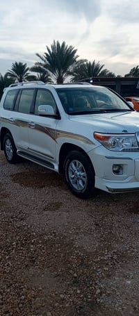 لاندكروز جكساره • ٢٠٠٩ • رقم بغداد