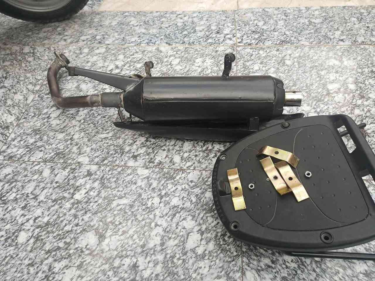 سلام عليكم صالنصه جديد +سله  صالنصه بيه طكه ام النار للبيع حي الفداء شارع ابو لبنان ٤٠ الف شرط الفحص ماكس منغولي
***********
