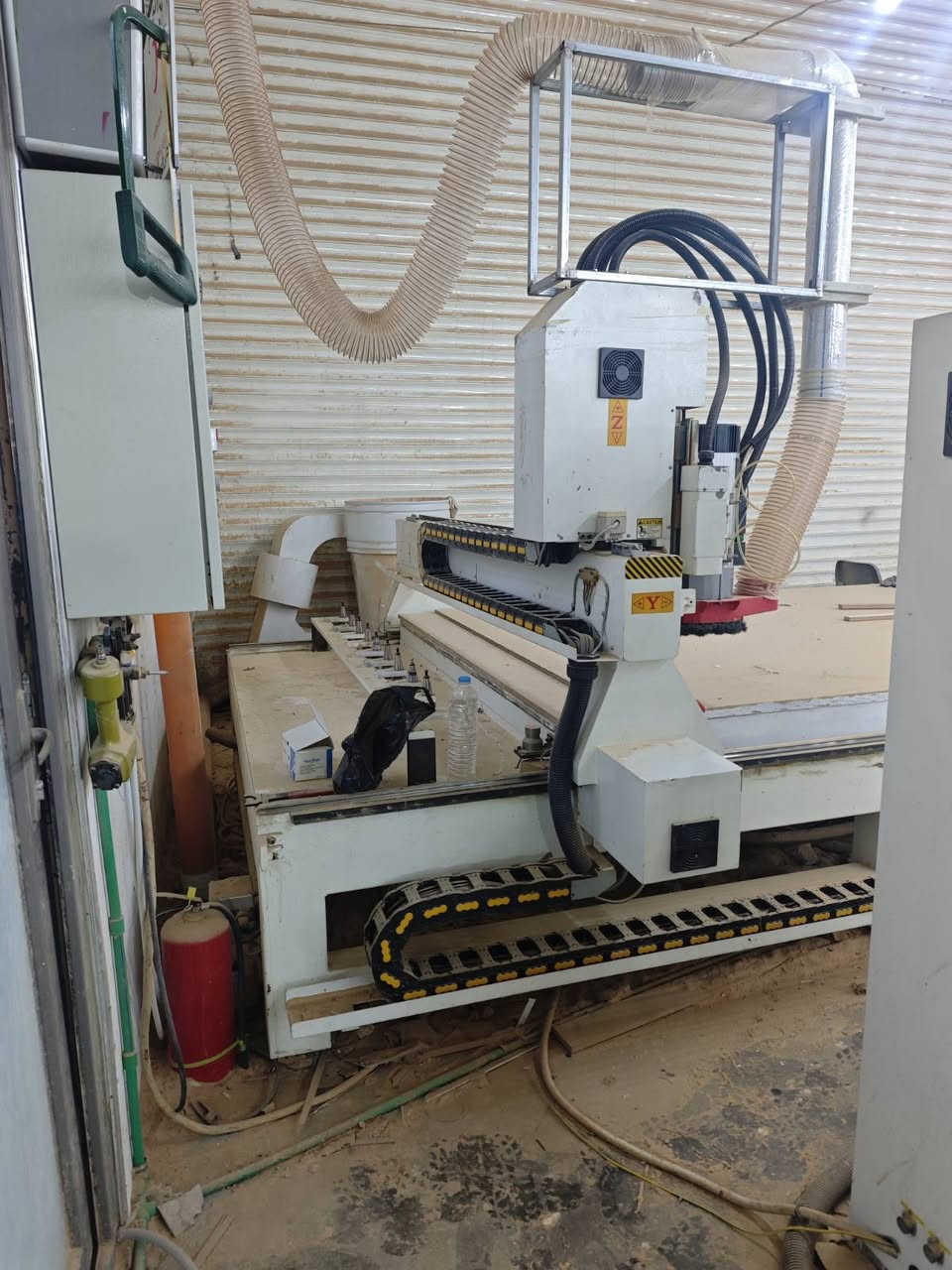 مکینةCNC ماتور HSD جدید للبیع اتصل واتساب صاحب کل معلومات 
***********
موقع. اربیل
