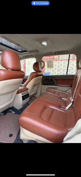 ‏سلام عليكم 
للبيع لاندكروزر 2014 فطيمي 
‏رقم بغداد باسمي تحويل مباشر
‏السيارة فتحة سقف 
‏ كشنات جلد + كشن كهرباء نظام ثلاث حركات
‏شاشة كبيرة + حساسات أمامية خلفية 
‏تحكم ستيرن تخم تاير جديد 
‏تبريد ثلاث قطع المرايات الجانبية كهرباء
‏إلى آخره من مواصفات  
‏سيارة جديدة جدا  واحلا من الصور استخدام شخصي 
‏ماشية 140 السيارة كاملة بدون أي نواقص . مكفوله كفالة عامة عدا بارد بسيط جدا أثر رصعة 
‏مكان السيارة واسط الكوت 
سعرهة 420 وبيهة مجال بسيط 
رقم ***********
