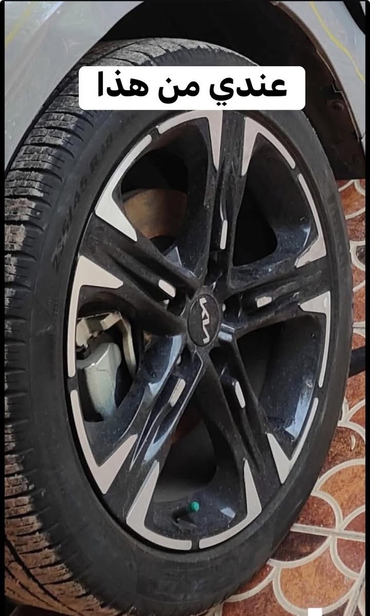 الي يريد يراوس مكاني بصره تايرات جدد قبل 3 ايام شادهن  حتلو مو هاي النقشه خلي النقشه العندك اهم شي حجم 17 والي عندي حجم 18


**إذا كنت صاحب هذا الإعلان وتريد حذفه لأي سبب، رجاءا أرسل رسالة إلى الدعم الفني**