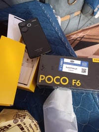 بوكو F6 • جديد • شاحن 90W