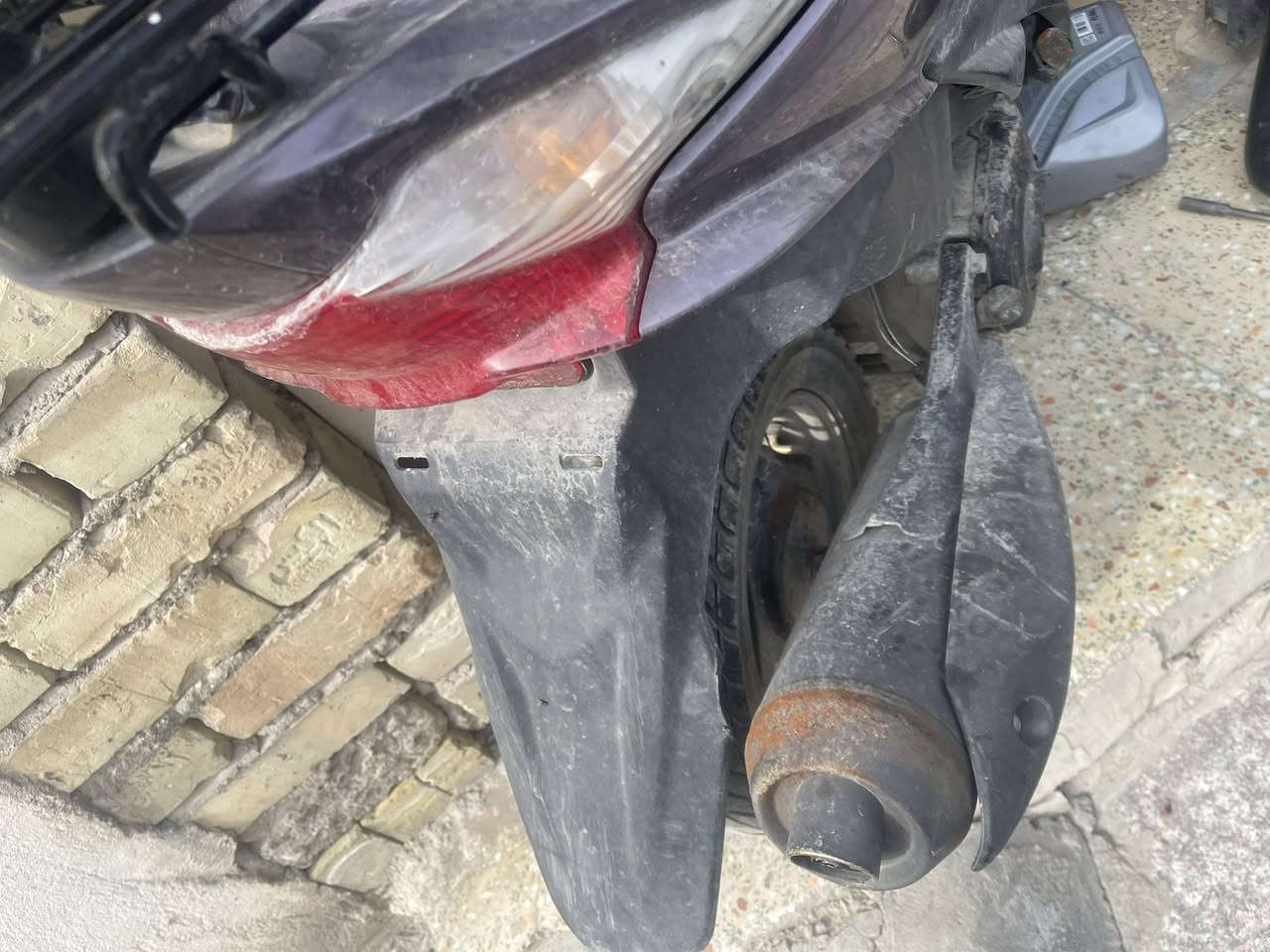 دراجة فجاء طفت مابيهة شي جان بيع كوم حديد ياباني حديث تايرات جدد صرنصة كلهة حلوة سلف شغال باتري جديد دراجة جنت روح بيهة للجادريه يوميه بيع كوم حديد بكاني بغداد ام الكبر ***********
