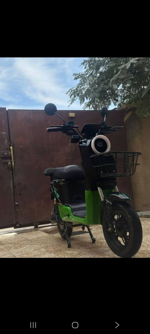 دراجه ار تسعة للبيع
دراجة كامله ماعدة نقص الجاملغ الخلفي الدراجه نظيفة بطاريات بلادي عل فحص والشاحنة موجودة وبعد انت تجي وتفحص
السعر 400  وبيها مجال للاستفسار خاص


**إذا كنت صاحب هذا الإعلان وتريد حذفه لأي سبب، رجاءا أرسل رسالة إلى الدعم الفني**