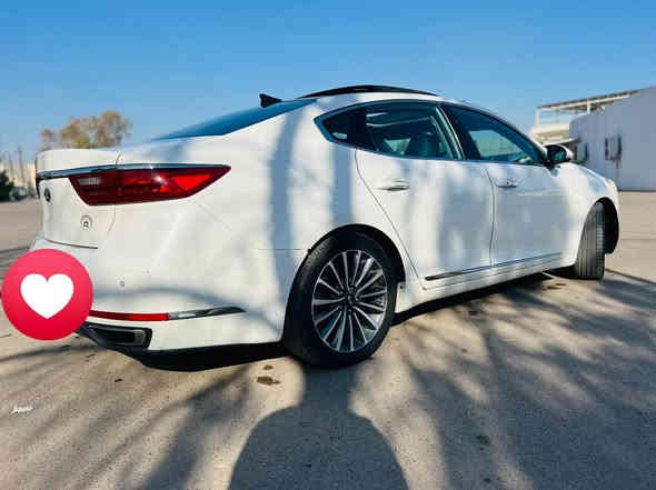 اللهم صلي على سيدنا محمد 
السلام عليكم اخوان كيا كادنزا للبيع موديل ٢٠١٨ وارد امريكي ٦ سلندر رقم بغداد دولي جديد بسمي شرط تحويل حادث بنيد مصبوغ نفسه وجاملغ بارد سياره كامله ع اخر حبه الفضل لله 
سياره فول مواصفات 
بانوراما سوده كامله 
بصمه تشغيل وبصمه ابواب بصمه جنطه 
مانع انزلاق
داخل صاج
اشاير جانيه 
شاشه كبيره 
فول تحكم ستيرن 
مري شفط 
تدفئه كشنات 
تبريد قطعتين 
رادار جانبي 
رادار خلفي 
حساسات خلفيه 
كشنات كهرباء جلد 
نظام ترحيب عند اقتراب 
فول للاخير سيارة السعر ١٥٤ وبيها مجال قليل حك جيه مكاني بغداد عامريه 
***********
*********** 
متواجد واتساب ايضاً 
(ملاحظه):- بيها طخه بدوسه بعدها ع وضعها
