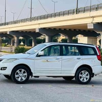 مكينه 2400 • ٢٠١٣ • كاميرا وشاشة