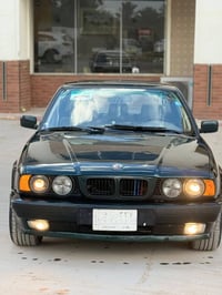 بي ام دبليو 525 • رقم بغداد • تحويل مباشر