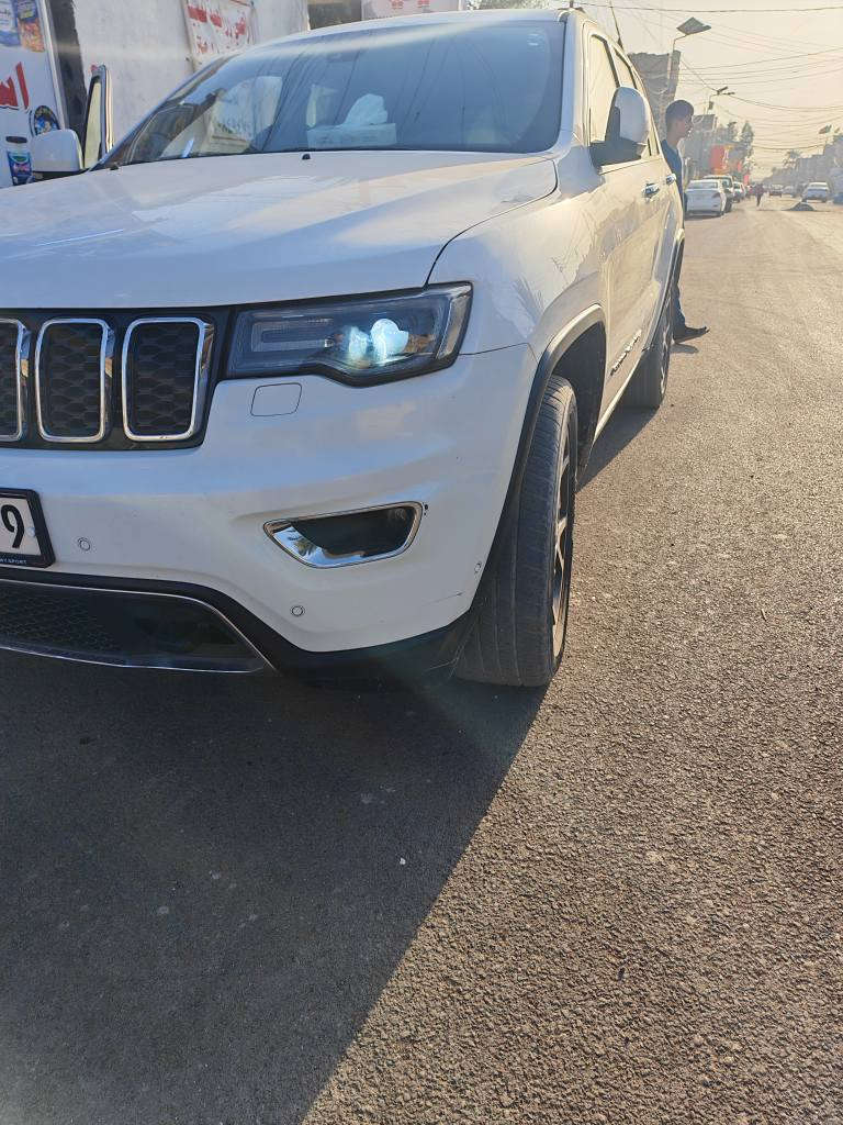 جيب شيروكي ليمتد خليجي موديل 2020 رقم دهوك باسمي للبيع سعره ٢٨٠ مكاني بغداد *********** بغداد, العراق
