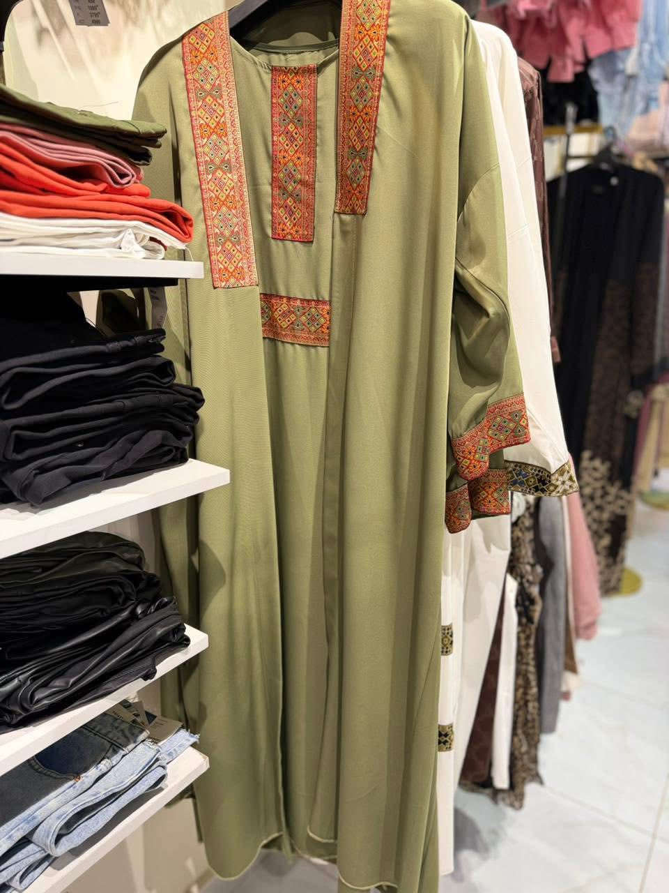 جمال القطعه توفرت يمنه حصرا 😍🫶🏻


**إذا كنت صاحب هذا الإعلان وتريد حذفه لأي سبب، رجاءا أرسل رسالة إلى الدعم الفني**