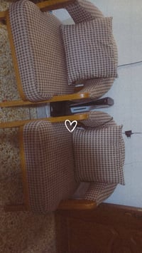 كرسي • للبيع