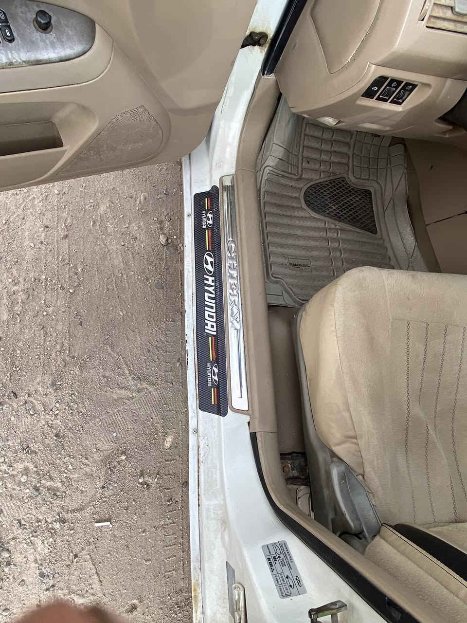 السلام عليكم شيري A5 للبيع سياره جاهزه حداديه جديده مديل 2011 رقم بابل السنويه ل2029 كفاله تبريد ثلج مكان السياره بصره السعر45 وبيه مجال معلومات اكثر الاتصال على الرقم ***********
