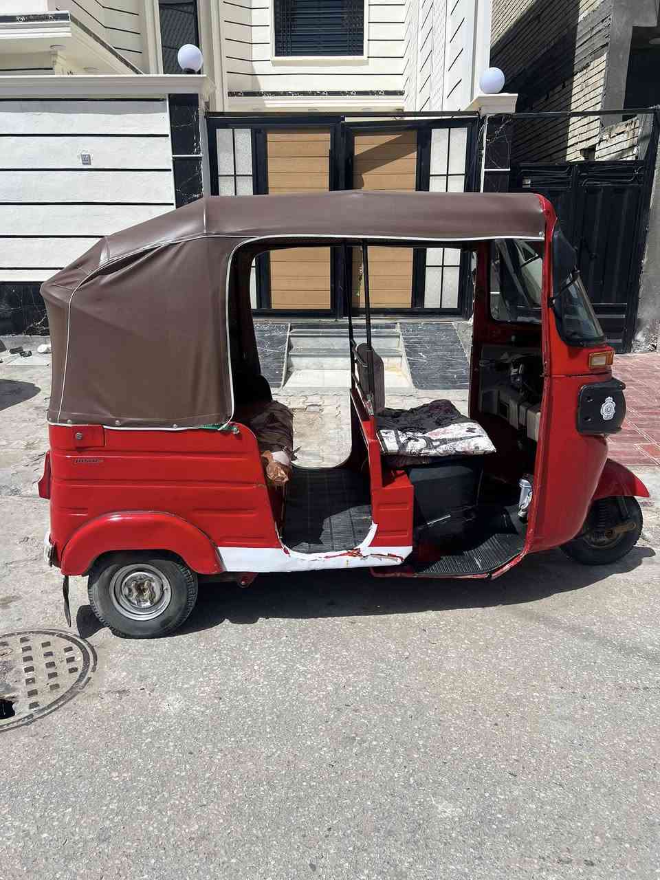 للبيع تكتك موديل 18 اوراق اصولي يم مكتب حسين جاهزة كبل  تشتغل بيهة ربع مذب عليهة ب 3700 
الشراي يتصل ***********
