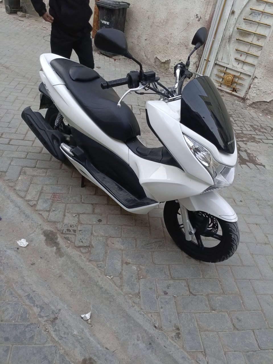 للبيع دراجه بي سي اكس جيل اول السعر 11 ورقه الاستفسار على الرقم ***********
