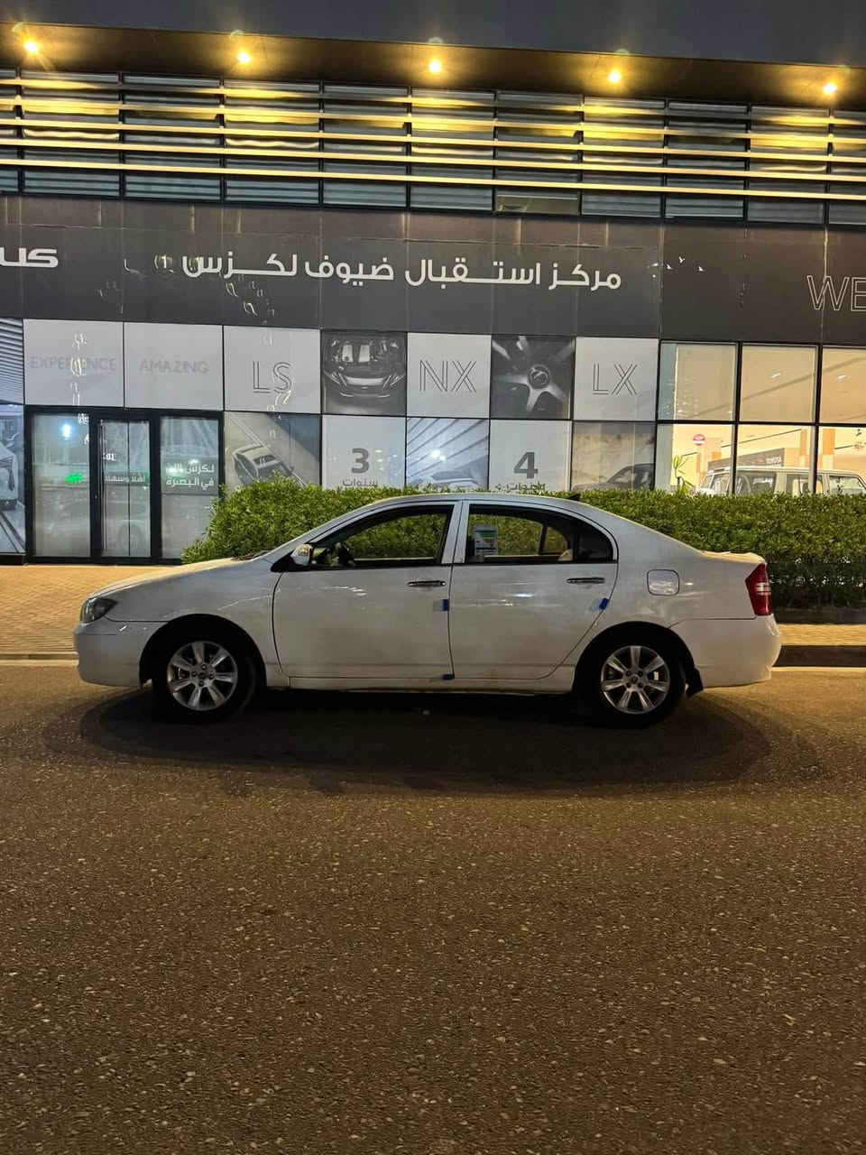 السلام عليكم ليفان صيني مديل 2013 للبيع السنويه جديده لل 2030 السياره نضيفه حيل وجاهزه المكينه والكير حلوات الحداديه جديده البدي كفاله من ضربه ملكط بيه زنجار تخم تاير نضيف التبريد والتدفئه شغالات الدواخل سياره جدد شاشه تاب لمس مع مضخمات فتحه بلسقف تنته لايت ثلجي الكهربائيات السعر ٣٨ وبيه مجال قليل هـ ***********
