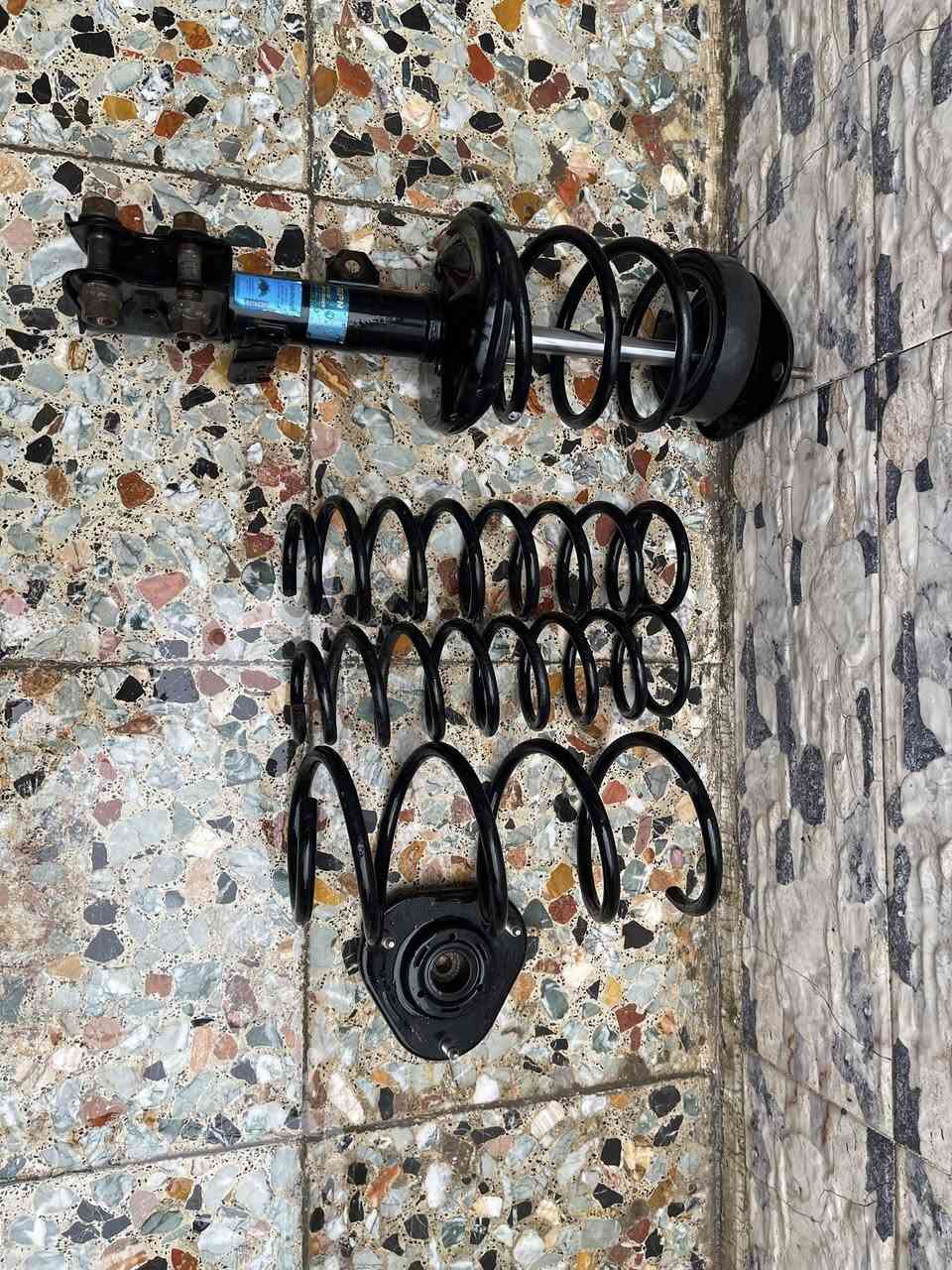 سلام عليكم تخم لوي كورلا + دبل تك او قواعد دبل  مشط ستيرن بلاديات مال كصه  قيم وخذ تدلل 

*********** مكاني بغداد
