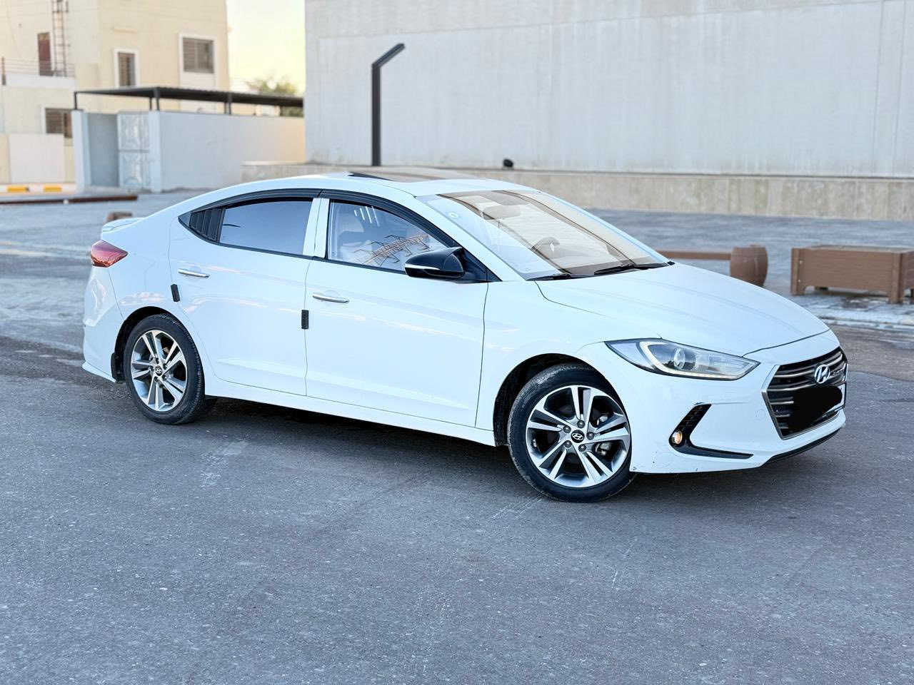 سلام عليكم
النترا 2018 خليجي 
مكفوله كفاله عامه ( صبغ / تعديل / تبديل )
مواصفات :-
سلايت روف
شاشه كاميرا
يدات نيكل
5 ويلكب
تحكم ستيرن
ايرباك دشبول 
ايرباك ستيرن
نضام البريك ( Abs )
لد نهاري امامي
مري شفط اوتو
اشاير مري
قطعتين تبريد
حساس خلفي بلادي
3 انظمة قياده
( ايكو / سبورت / نورمال )
محرك 2000 دوش
سبير منازل
كتلوكات الشركه بيه
محرك كير حداديه تبريد كله ع وضع الشركه
تخم تاير جديد قبل اسبوع
ماشيه 100الف حقيقي
رقم بغداد سنويه جديده وهزه جديده
بسمي  تحويل مباشر 
مكان السياره تكريت 
السعر149 وبي مجال قليل حك الجيه
***********
