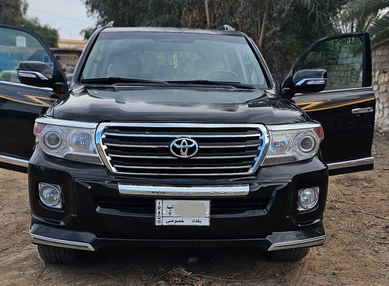 للبيع لاندكروز موديل ٢٠١٠ محرك ٨ سلندر السعر ٣ شدات وبيها مجال للاستفسار هذا الرقم ***********/***********
