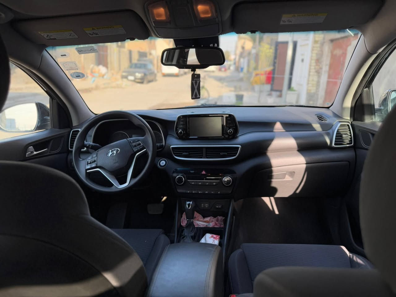 السلام عليكم
توسان21 وارد امريكي حادثها تبديل دعامية امامي فقط 
فول مواصفات ما عده البانوراما السيارة جاهزة من كل شي خير من الله رقم اربيل 
مكانها بغداد الدورة رقم الهاتف 
‏‪0780 974 5668‬‏
