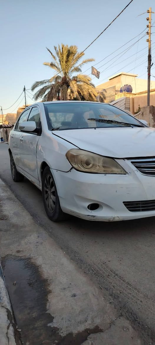 سلام عليكم بيوايدي ٢٠١٣ سيارة بدون لوحات مطلوبة مصرف كير ومكينة بيهة مال كورلا كير اوتماتيك معروضة ب ١٢ ورقة وماكو هيج سعر مكاني واسط عزيزية لستفسار ***********
