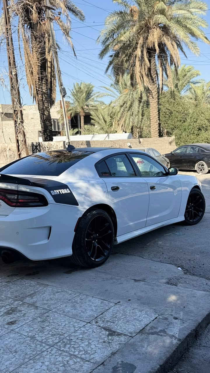 ‎دوج جارجر دايتونا
‎فول مواصفات عدا الفتحه
2023
5700
‎المواصفات
‎داخل كنتاره
‎سستم صوت الباين
‎رادار جانبي نقطه عمياء
‎شاشه جبيره
‎شوته موبار رياضي
‎سوبر تراك باك
‎ويل 20دايتونا
‎ستيرن كهرباء
‎كشنات خزن
‎تبريد تدفئه كشنات
‎تدفئه ستيرن
‎شفتات ستيرن
‎حادثه بدون دواخل  قطعتين صبغ جاملغ وبنيد
‎السياره مكانه بغداد السيديه
‎*********** متواجد واتساب
