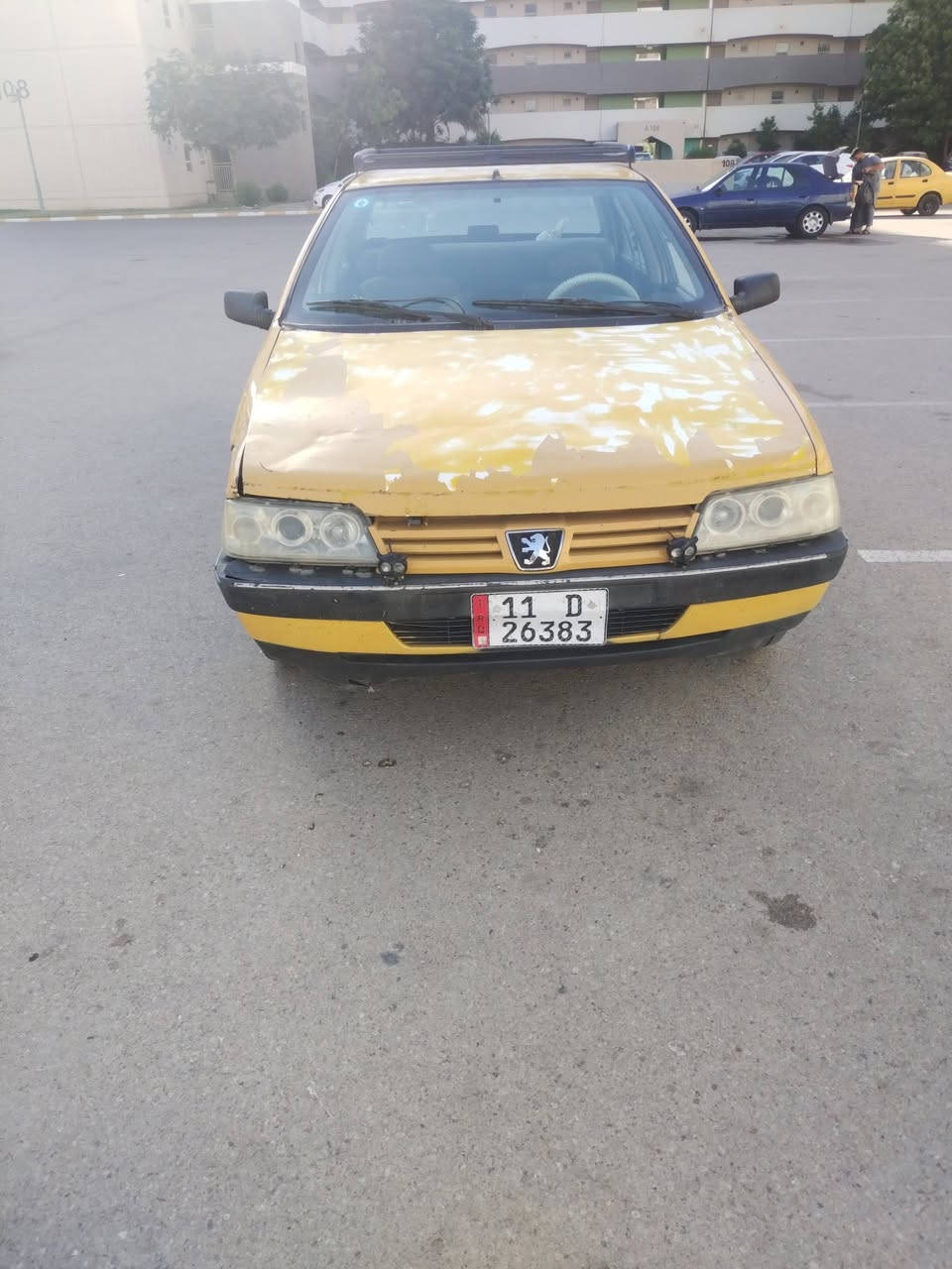 بيجو روى للبيع ٢٠٠٩ باسمي رقم انكليزي تحويل مباشر السيارة بيها صوت بالكير ابيعها ع هذا وضعها هاي الصور كدامكم تخم تاير حدادية نضيفة جدا المكينة مكفولة من البخار باتري جديد تبريد عاطل تاخذ هيئة وغرامات وتحويل من عندي السعر ٢٠ ورقة المكان بغداد بسمايه ***********
