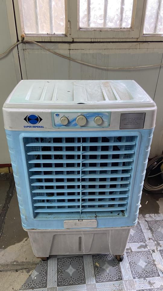 اغراض منزل للبيع نضيفه جداً
ثلاجة نوع ڤيستل طولها 180cm والعرض 60cm 

سعرها 125 الف 

طبلات نوع تركي عدد 4 نقشة وحده سعرهن 60 الف 

مكنسة كهربائية  سعرها 60 الف

كنفيره نوع سوبر اميرالد صغيره سعرها 75 الف

كنفيره نوع نوال تركية ام الريمونت الحجم الكبير سعرها 125 الف 

جميع الغراض شغالات وعلى الفحص 

بدون اي عطل واي تصليح 

للتواصل : *********** 

متواجد واتس اب 

مكاني بغداد
