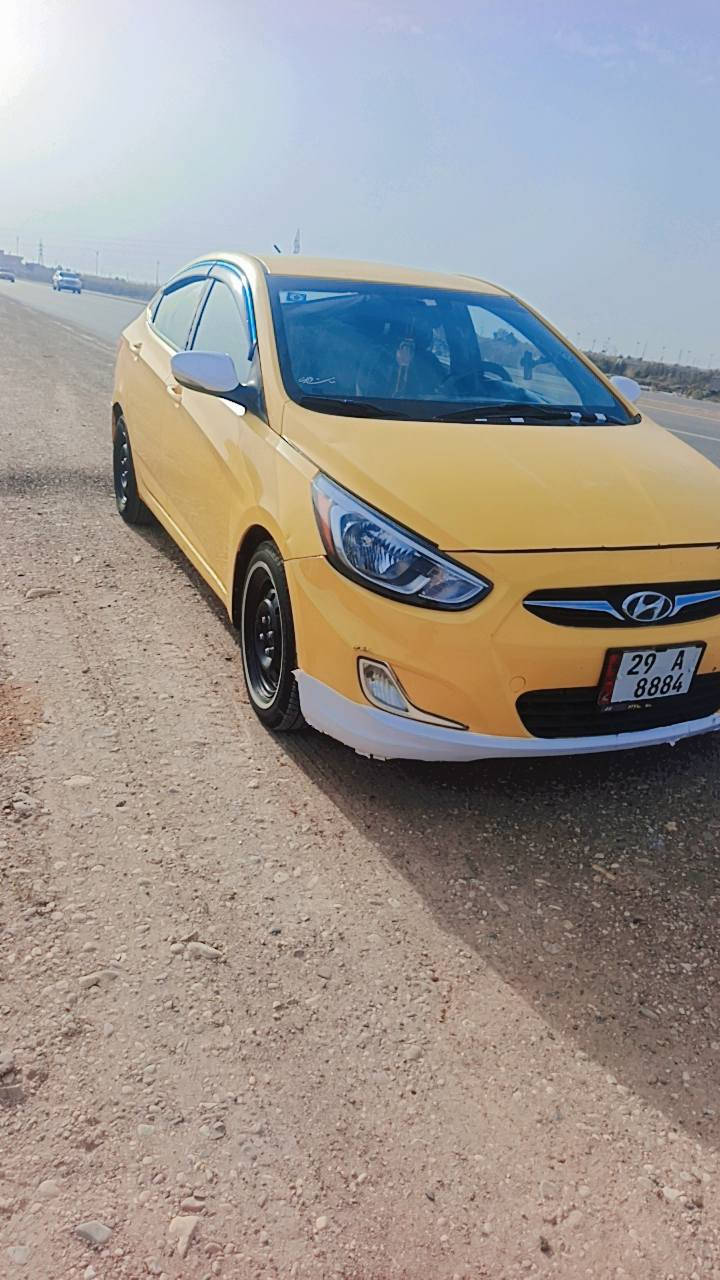 امريكي 1600
حادثه بابين جه سايق بدون دواخل 
مكينه گير خير من الله 
سياره متعوب عليه  
سعره 92 ورقه 
سياره اب اسمي بيه مجال قليل للشراي
***********
