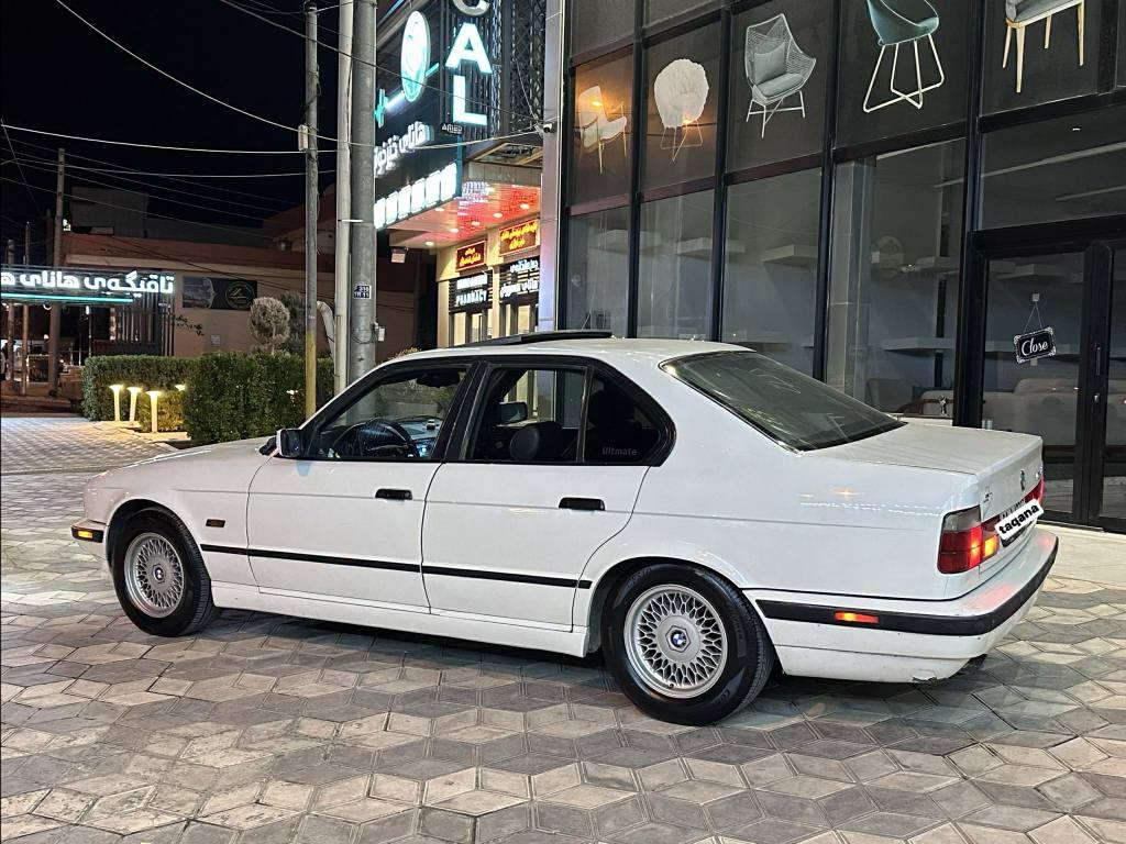 سەرەتا بەناوی خوای گەورەو میهرەبان بیئێم 1993 بۆفرۆشتن 525 گێڕ ئۆتۆماتیک فول فول ڕەقەم سلێمانی سەنەوی و ڕەقەمی تازەیە سەیارەکە زۆر تازە ماوەتەوە بەس بۆنیدی بۆیاخە لەسەر ساخی کراوە بە پێش پان دەعمی هیچ هیچ نییە سەیارەکە تاقانەیە ناوو دەری لۆکە بۆزانیاری زیاتر *********** السليمانية, العراق
