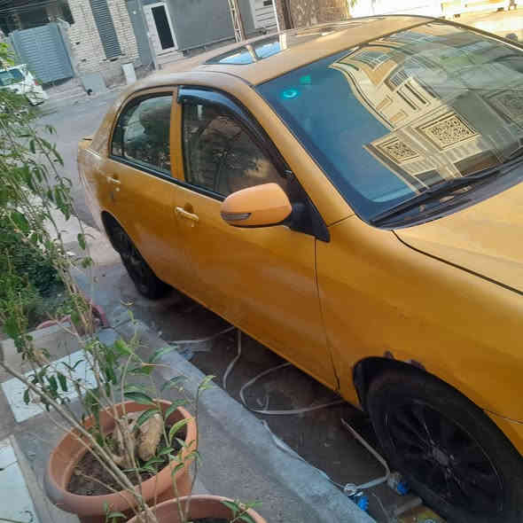 سيارة بي واي دي جي ٣ 
محرك مازدا ياباني
كير عاطل متعشي 
سعر ٤٢ 
***********
