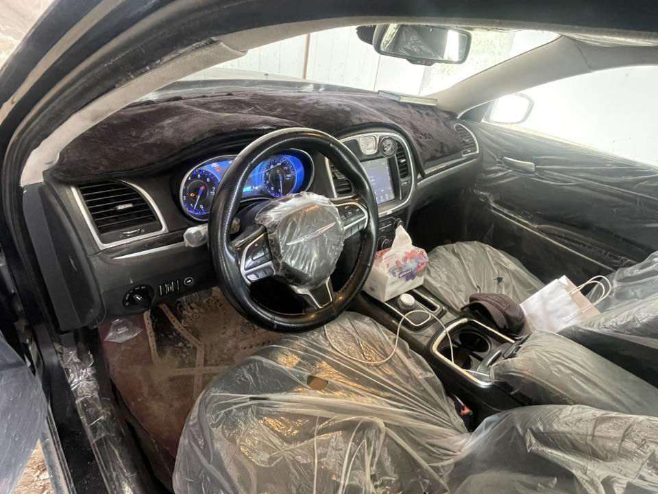 اوباما مديل 18 ادوات كصتين مكان سياره بصره السياره جديده متعوب عليها رايدها 80 وبيها مجال 
***********
