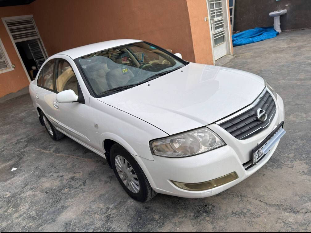 للبيع نيسان سني بدي كوري. 
موديل 2009 رقم بغداد دولي مميز.. 
سنوية.. لل 2030.. هزة شهر 8... 
كفالة عامة من صبغ وتبديل... 
مسويلها ادامة كاملة 
تخم نوزلات جدد.. بلكات ومجاول.. 
داينمو جديد... باتري جديد.. صوندات بور.. 
تبريد تدفئة فول والحمد لله.. 
محرك وكير مكفولة لا تبخير لا تنقيص.. 
صدرها بحالة جيدة... 
سيارة جاهزة تماما وماتفشل... 
مكان السيارة بغداد الكرخ... 
للاستفسار الاتصال.. 
*********** متوفر واتساب.. بغداد, العراق
