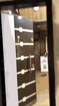 يوجد شقه شبابيه أوطلاب فقط شارع فلسطين طابق أول درج مساحه 80متر غرفه وصاله مطبخ خدمات السعر 700الف دلاليه 300الف تصوير وتساب ***********فقط شباب نادي تركماني
