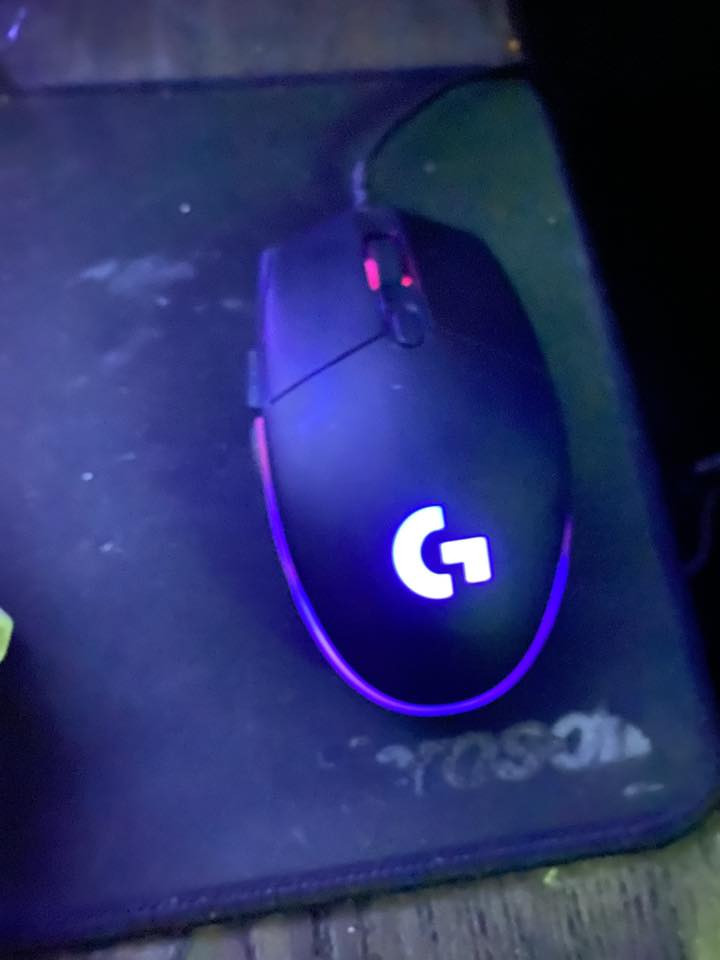 السلام عليكم حاسبه كيس معه شاشه سامسونق odyssey 5g حجم ٣٢ كيرف ٢k ١٤٤ hz معه ubs معه ماوس لوجتك معه جوستك كيم سير معه سبيكرات معه الشاشه معه سماعات راس محيطيه   المواصفات تحت 👇🏻 

cpu : AMD Ryzen 5 5500 Processor TRY
gpu : ASUS PRIME B450M-A II
ASUS Dual GeForce RTX™️ 4060 OC Edition 8GB GDDR6
ram : TEAMGROUP T-Force Delta RGB DDR4 Ram 16GB (2x8GB) 3600MHz CL18 - Black
ssd : Lexar NM620 SSD 1TB PCIe Gen3 NVMe M.2
pws : Gamdias HELIOS M1-650B 650w Bronze 80+ , Power Supply
coler : Deepcool AG400 ARGB Single Tower
case : DarkFlash DK351 Tower Case - black


**إذا كنت صاحب هذا الإعلان وتريد حذفه لأي سبب، رجاءا أرسل رسالة إلى الدعم الفني**