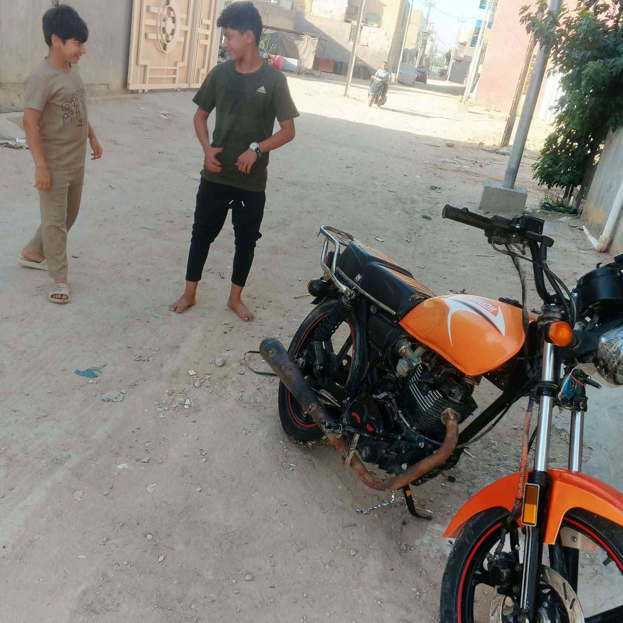 شاينك موديل 25 سكنر مستعجل على البيع سعر 525 بيها مجال قليل ***********
