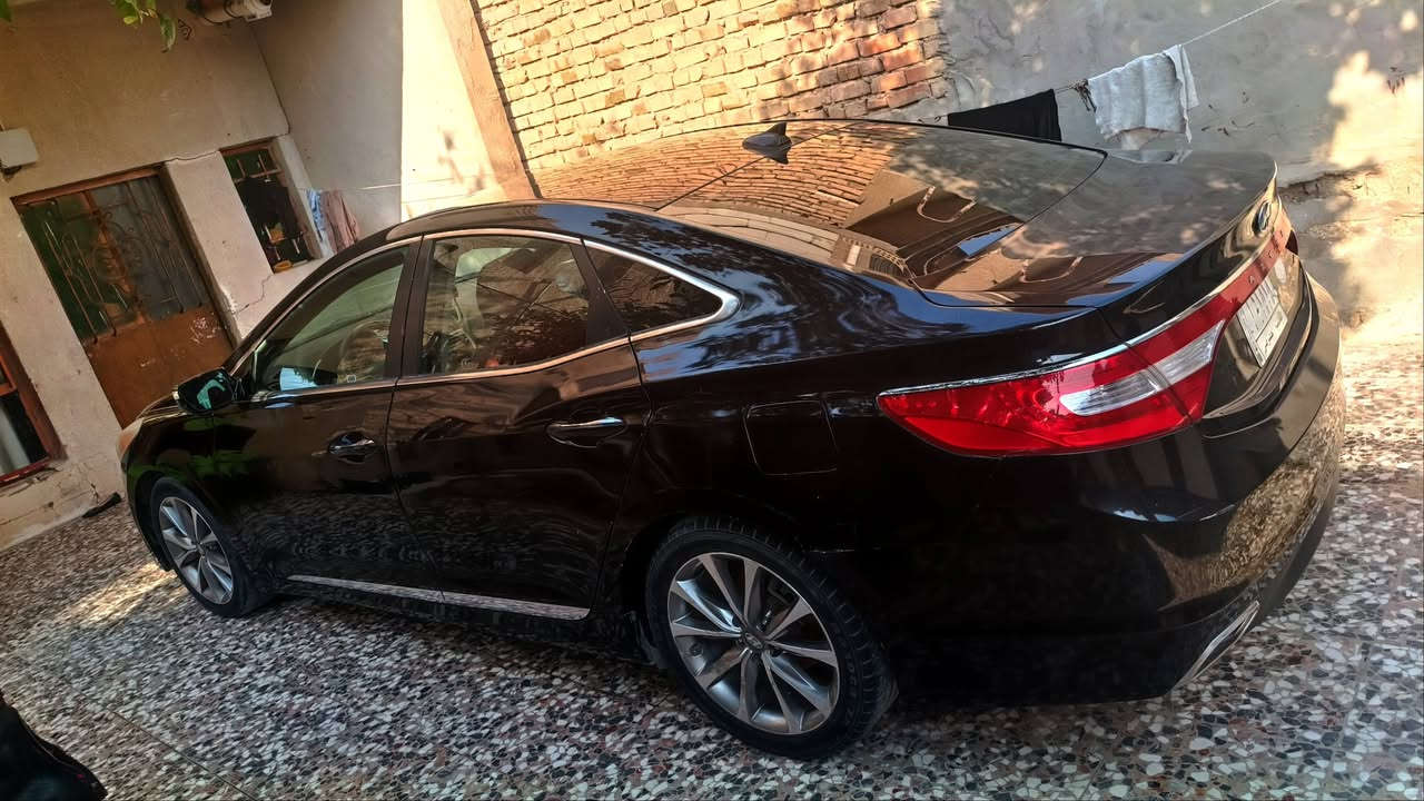 ازيرا للبيع 2016 فول مواصفات عدا الفتحه مكانه كربلاء السعر 150 ماشية 90 حادث بالصور الاتصال *********** باسمي السياره
