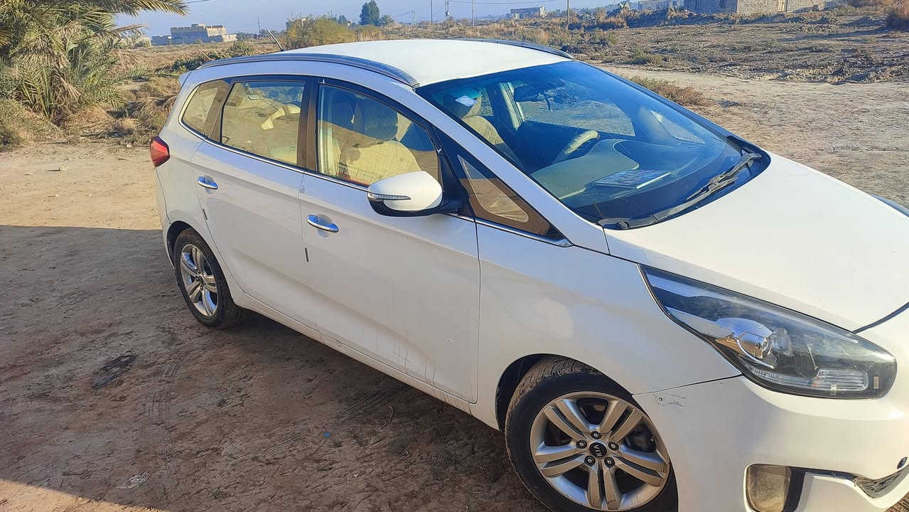 سياره البيع كيا كارنز موديل 2014 سته راكب مكان سماوه
استفسار ***********
