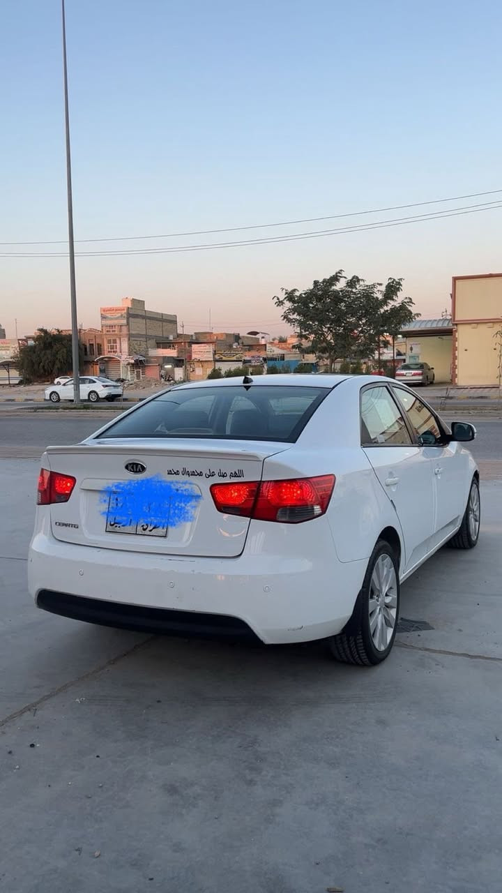 ا كيا سيراتو خليجي
-مديل 2011مكفوله عدا باب مبدل اصلي بدون صبغ 
-فول مواصفات 
-تحم سترين جهتين
-مري شفط
-حساست 
-ويل كروم 
-تخم تاير
-باتري جديد 
-مكينه 1600 دووش 
-مكينه لابخار ولاتنقيص 
-تبريد شغال
وبعد موصفات هواي رقم أربيل بسم شركه تحويل أو وكاله   بيع اومراوس 
-السعر 93$ بيه  مجال الاستفسار *********** او ***********
