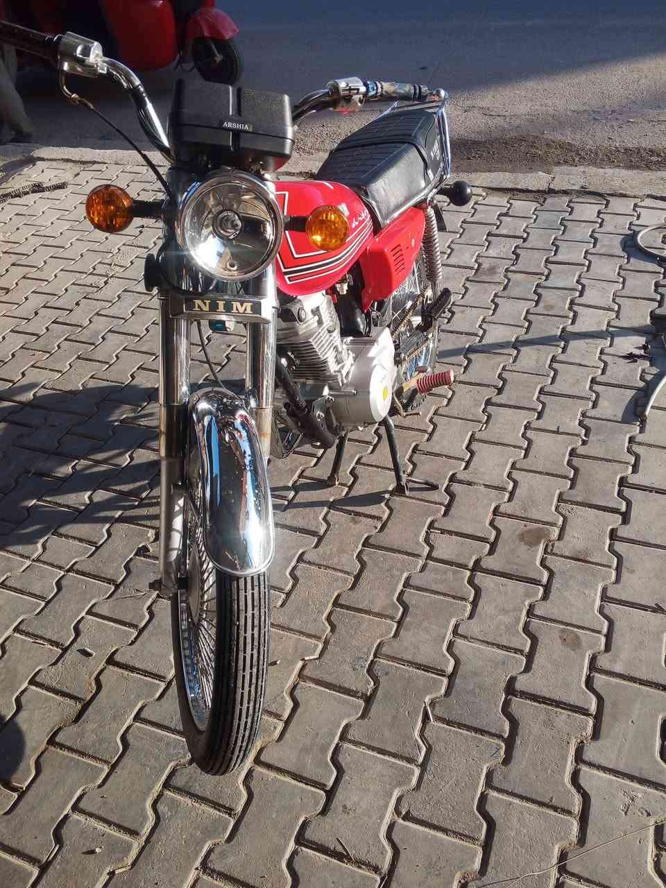 سلام عليكم شباب دراجة البيع نامة موديل 23 اوراق صولي سعر 450 مكان بغداد المحمودية رقمي *********** خاص موجود
