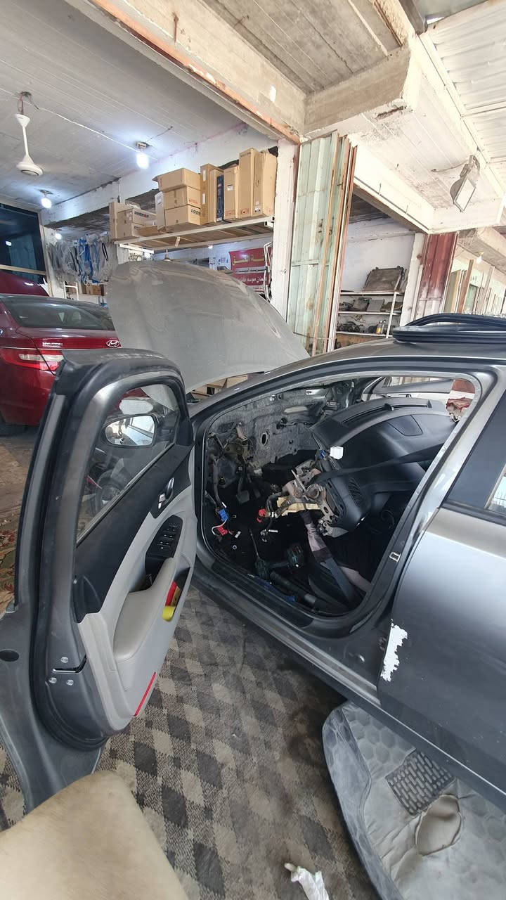 خدمات أيهاب لتبريد السيارات 
مستمرين بتفليش الاسعار رغم صعود جميع المواد
ستغلو العرض
فتح دشبول لجميع انواع السيارات بأسعار مناسبه 
ضمان حقيقي سنه كامله مع وصل الضمان
العنوان السماوه شارع الصياغ مجاور مركز زيوت المارد ومجاور غسل السيارات هاتف ***********_***********  بأداره أيهاب ضياء
