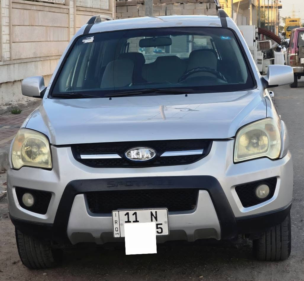 للبيع سيارة سبورتج 2009
رقم بغداد الانكليزي غرامات مصفره تخم تاير حدادية جاهزة مكينة وكير خير من الله لا تبخير ولا تنقيص لا ضربة ولا صبغ رصعات بسيطة كشر حلو سعر 125$ وبيهه مجال حك الجية والسونار موجود بلصور  ... 
الهاتف *********** عمارة, ميسان
