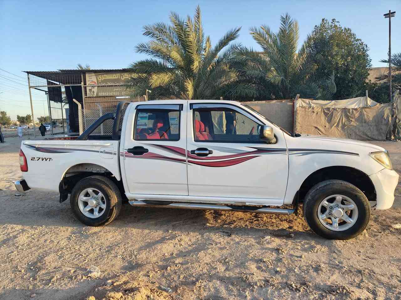 السلام عليكم بيكم كنوه وجه فلاونزه موديل 2013 سنويه لل28رقم نجف السياره مال جناي تخم تاير جديد كير محرك اكسل حداديه كله مشروط تبريد شغال السياره مابيهة خياس واحلا من الصور السعر 63وبيهة مجال بسيط للاستفسار ***********
