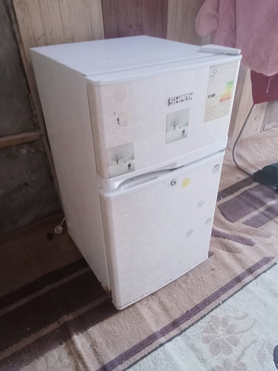 سلام عليكم عندي ثلاجة خت جديده مكاني الدوره سعر 50الف***********
