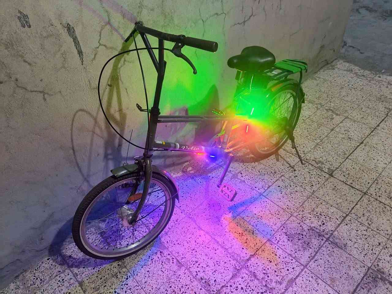 السلام عليكم بايسكل حجم 20 تكسي ياباني مال حاويه للبيع السعر خاص المكان الامين  رقم *********** موجود واتساب
